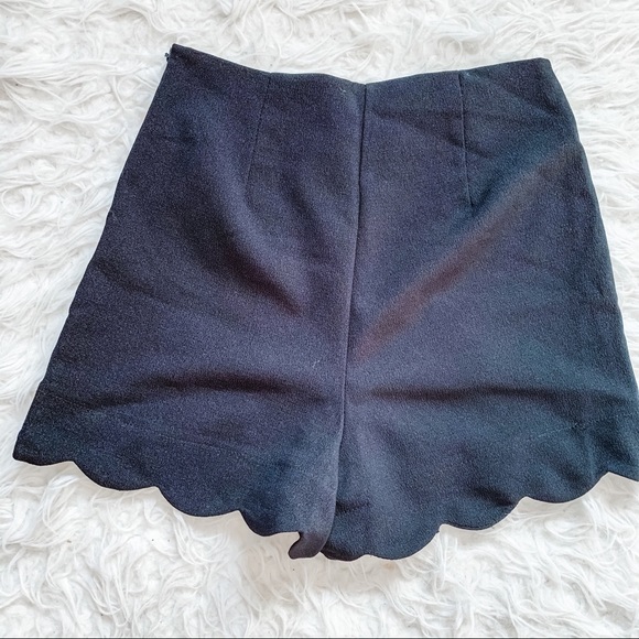 Monteau shorts - Picture 2 of 4